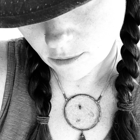 Meet your Posher, Lora - Picture 1 of 1